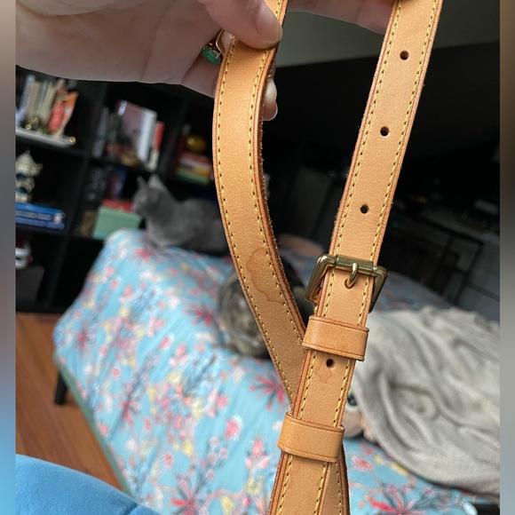 Louis Vuitton Viva Cite PM - Picture 5 of 10